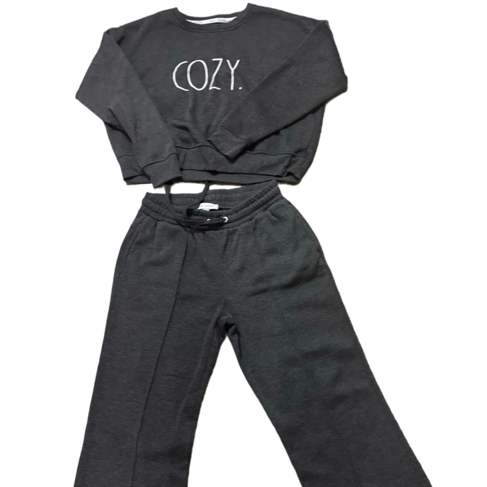 Women's gray 3/4 sweatshirt and pant pajama set